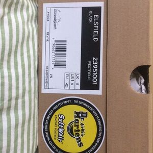 Dr Marten Airwair softwair black size US9